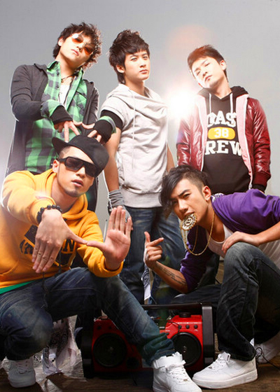 エム.アイ.シー