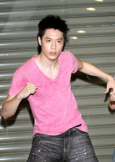 ニック・チョウ