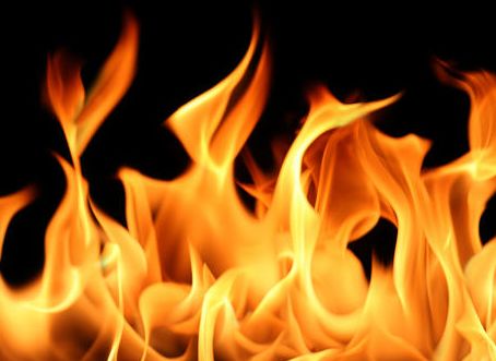 火